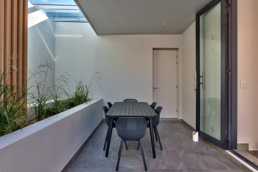 2 Bedroom Property for Sale in Cape Town City Centre Western Cape